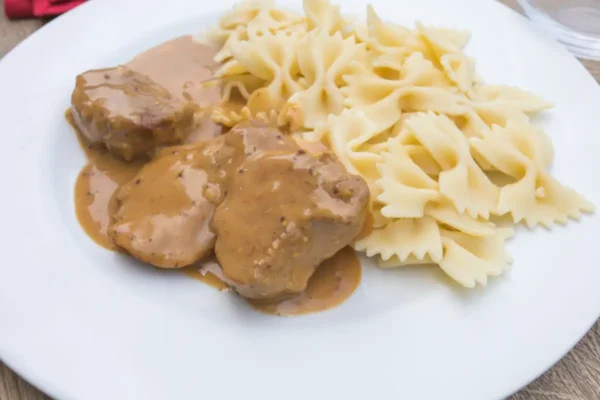 Filet mignon de porc sauce champignons au Thermomix