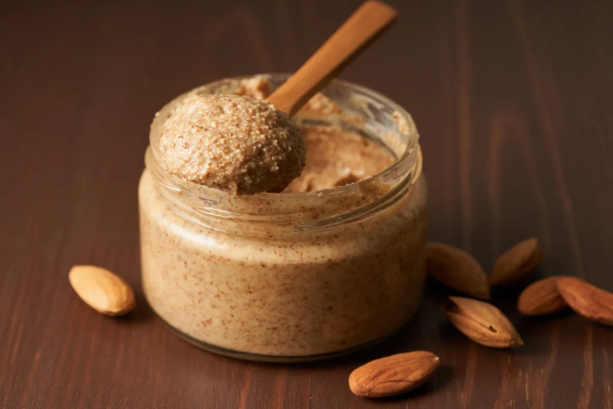 Purée d'amande au Thermomix : Recette Simple et Économique