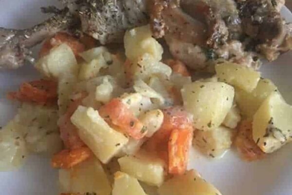 Cuisse de poulet pomme de terre carotte au Cookeo