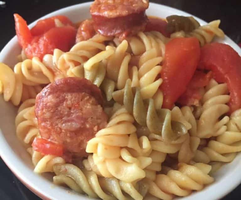 Rougail saucisse et ses pâtes au Cookeo