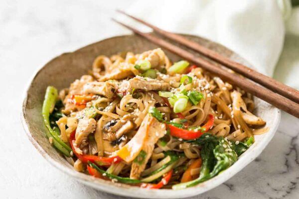 Nouilles thaï au poulet au thermomix