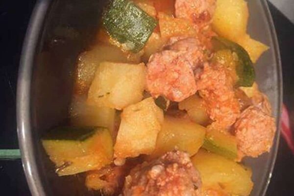 Saucisses de Toulouse et pomme de terre courgettes au cookeo