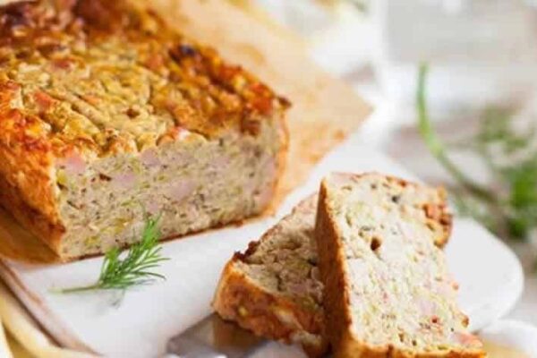 Cake aux miettes de saumon et champignons au thermomix
