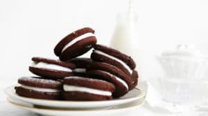 Biscuits au chocolat fourrés crème à la vanille au thermomix