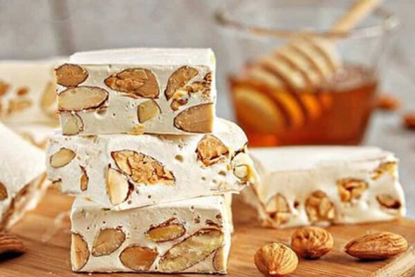 Nougat blanc facile au Thermomix