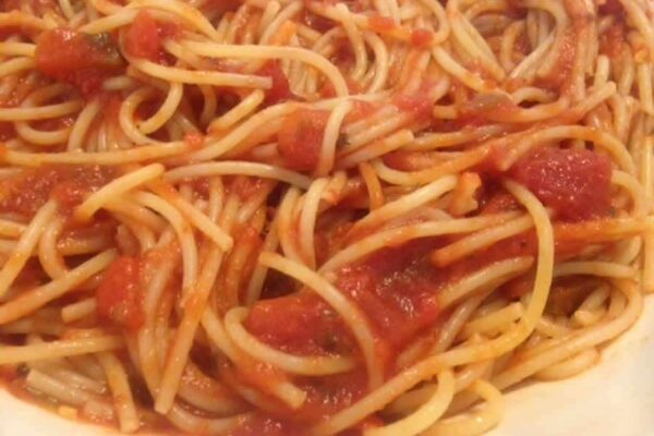 Pâtes aux carottes à la sauce tomates au Cookeo