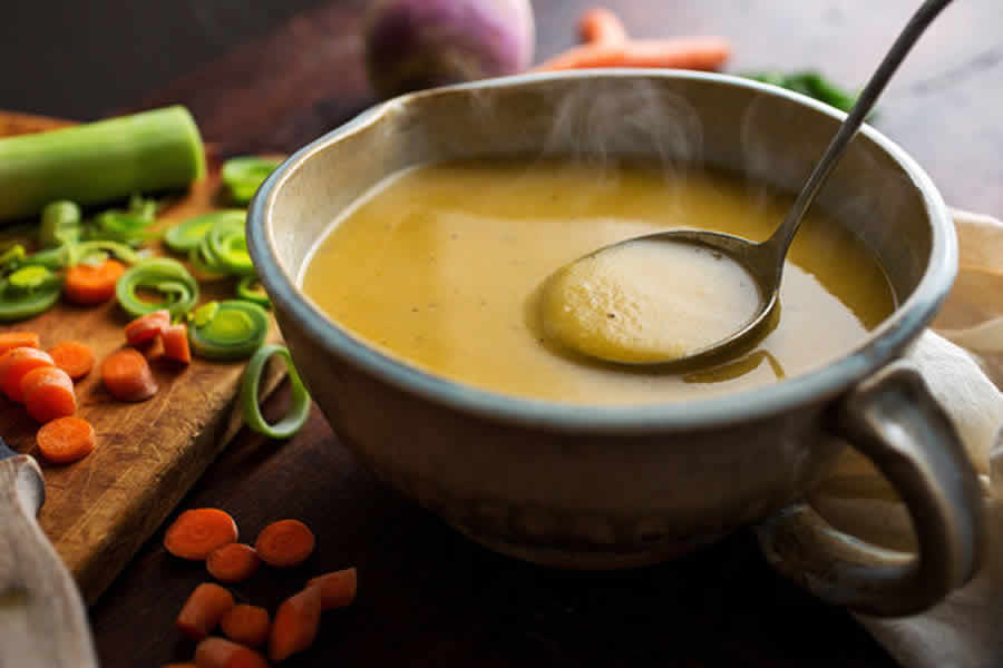 Soupe réconfortante aux légumes d'hiver au Thermomix