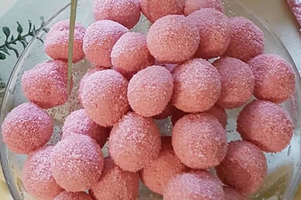 Truffes aux biscuits roses de Reims au Thermomix