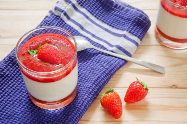 Panna cotta au coulis de fraise WW