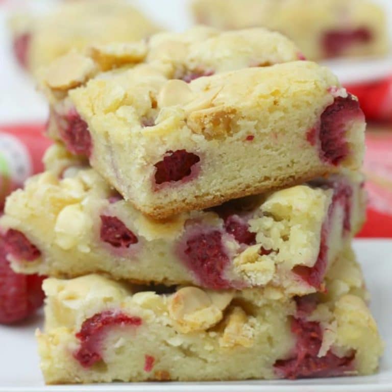 Brownies au chocolat blanc et aux framboises au Thermomix