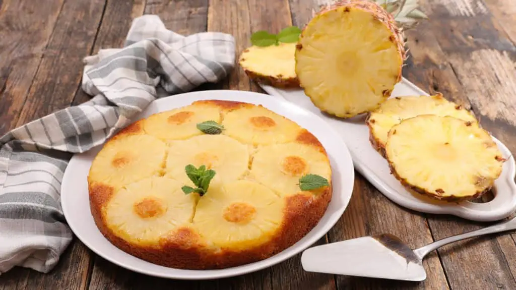 Gâteau Léger à l’ananas et fromage frais, délicieux et savoureux