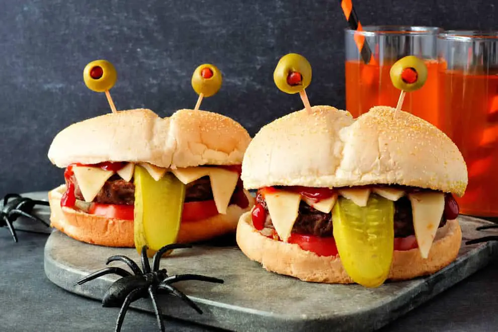 Le cheeseburger effrayant d'Halloween idée