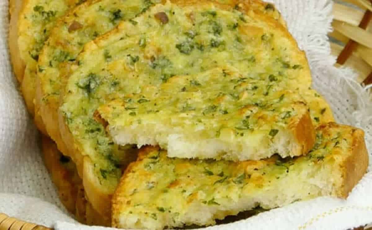 Pain à l'ail et au fromage au Thermomix : Parfait pour un apéro !