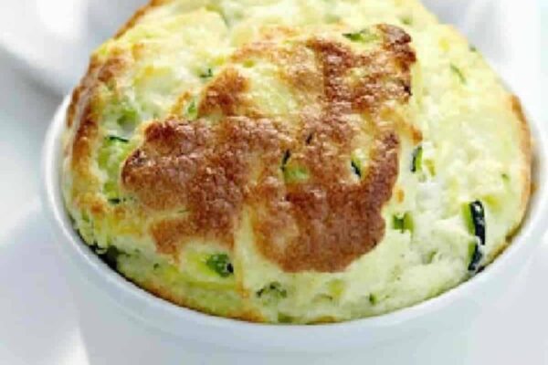 Soufflé de courgettes et patates au Thermomix : Simple et facile à faire pour se régaler !