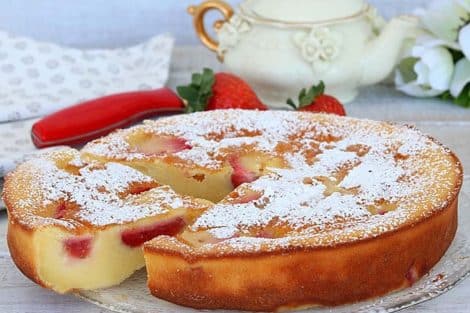 Clafoutis aux fraises au Thermomix : Un dessert français qui accompagne parfaitement votre café !