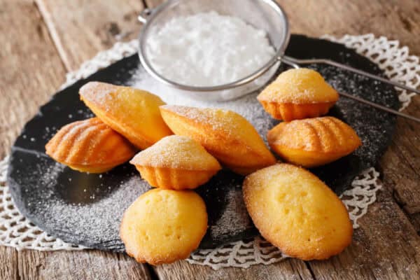 Madeleines Inratables au Thermomix : Simple et délicieuse pour un plaisir français !