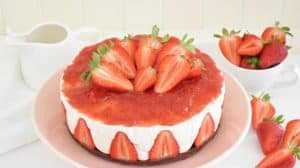 Cheesecake aux fraises et à la ricotta : Une douceur raffinée au goût frais et léger !