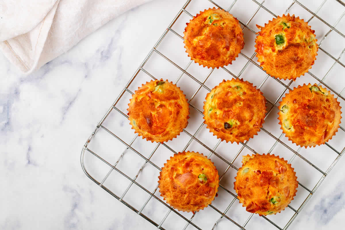 Muffins salés aux courgettes et bacon : Pour un apéritif réussi !
