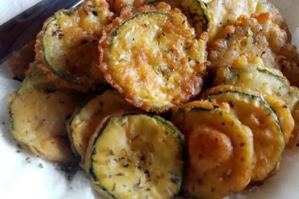 Rondelles de courgettes panées à l'origan : Une délicieuse entrée à partager en famille !