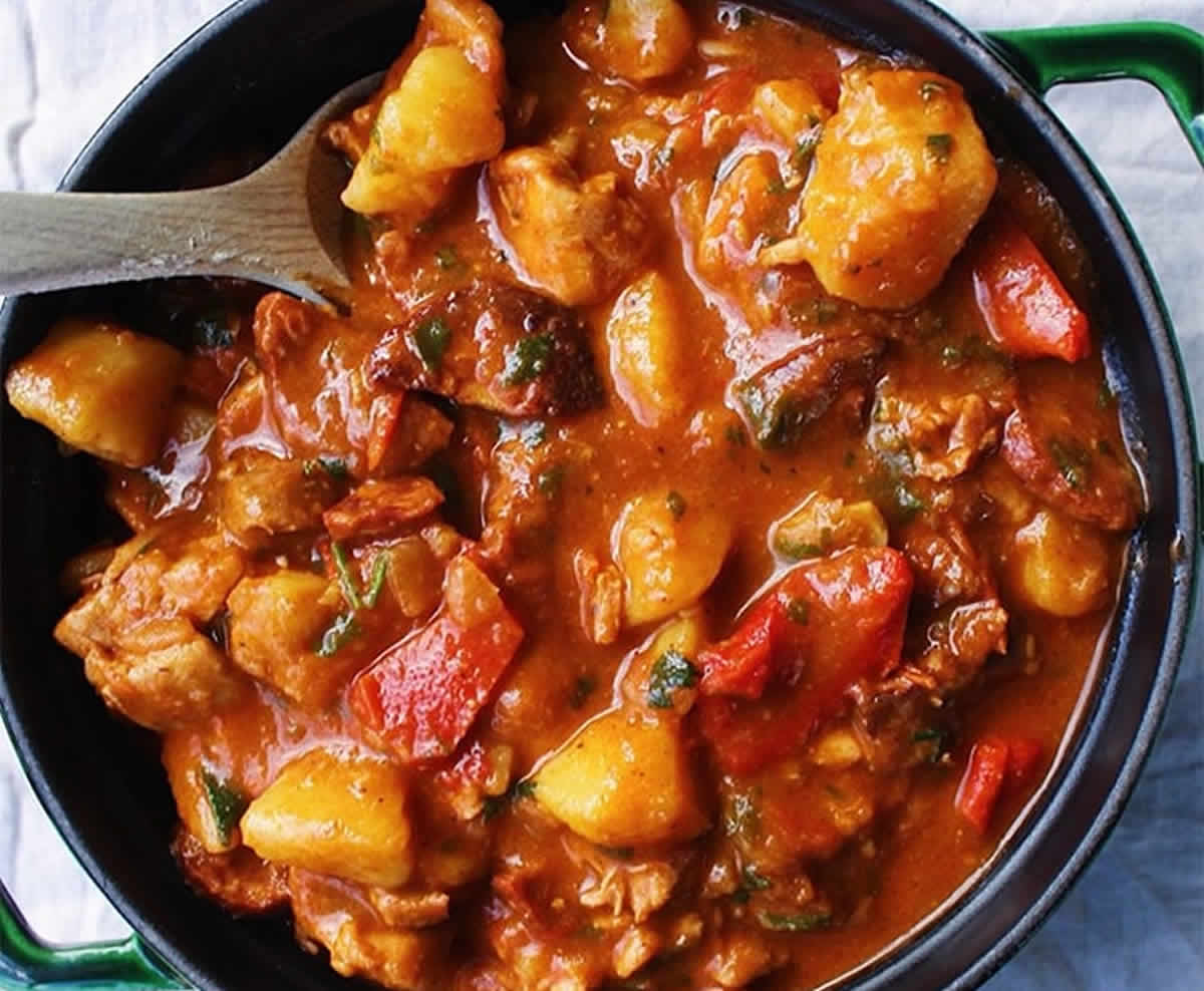 Sauté de poulet au chorizo et tomates au Thermomix : Tellement délicieux !