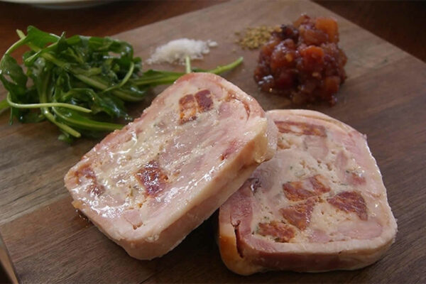 Terrine de poulet au Thermomix, bien parfumée et délicieuse