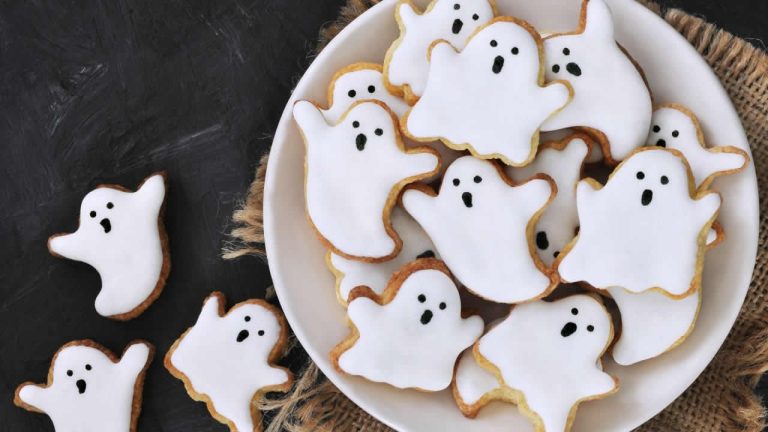 Une recette qui donne la chair de poule pour Halloween : Biscuits sablés fantômes d’Halloween au Thermomix