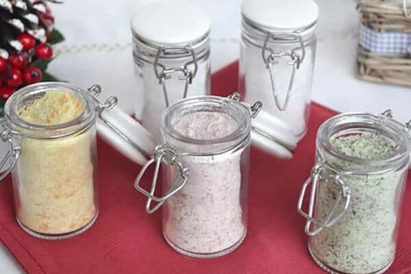 3 Sels aromatisés maison au Thermomix pour assaisonner vos salades et plats