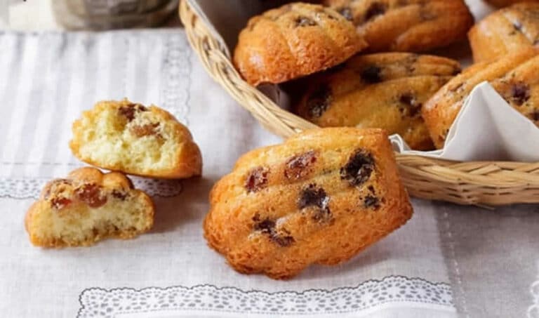 Madeleines aux raisins secs au Thermomix : Savoureuses et facile à préparer