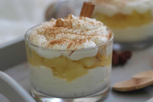 Mousse de ricotta aux pommes et à la cannelle, un dessert super bon