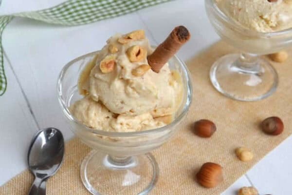 Desserts de Noël : Crème glacée aux noisettes au Thermomix