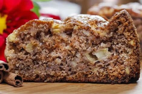 Une gâterie sucrée : Gâteau aux pommes à la cannelle et aux noix au Thermomix