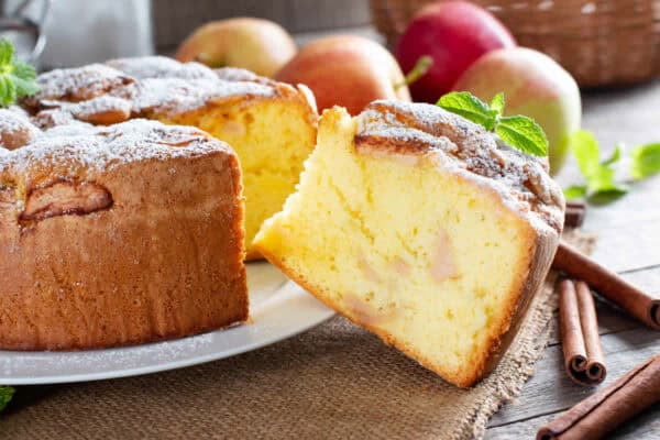 Gâteau aux pommes et à la noix de coco : Un dessert moelleux et délicieux