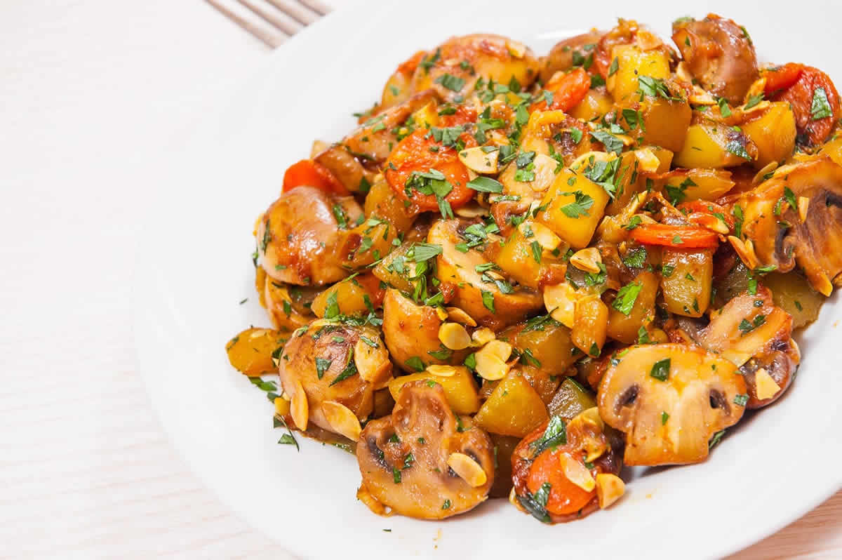 Poêlée de légumes et champignons : Un accompagnement délicieux