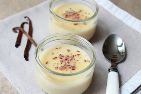 Crème dessert à la vanille : Un dessert crémeux et délicieux