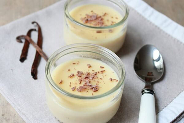 Crème dessert à la vanille : Un dessert crémeux et délicieux