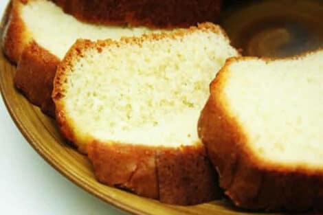 Gâteau au yaourt moelleux : Un délice facile à préparer