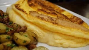 Omelette de la mère poulard : Facile et simple à préparer