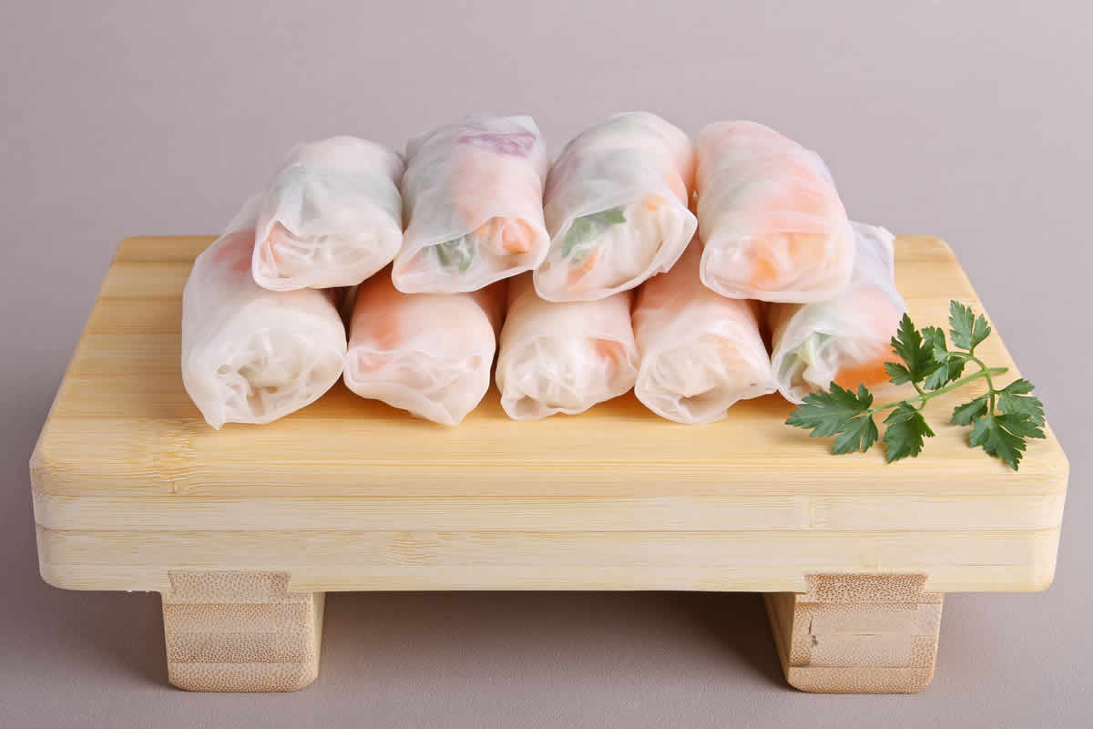 Apéritif de Pâques : Rouleaux de printemps aux légumes et au saumon fumé