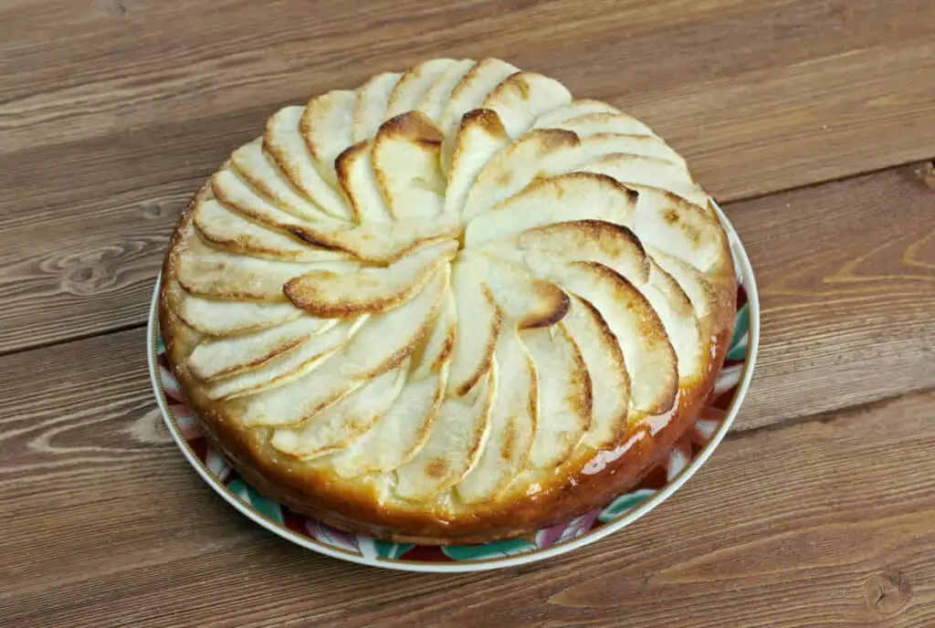 Gâteau normand aux pommes : Un délicieux dessert traditionnel