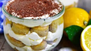 Tiramisu au citron : Un dessert irrésistible et savoureux