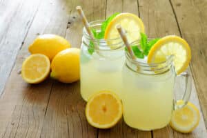 Citronnade légère : Une alternative saine aux boissons sucrées