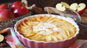 Clafoutis léger aux pommes et à la cannelle : Un dessert délicieusement équilibré