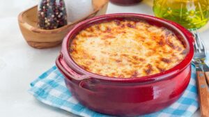 Gratin léger d'aubergines au fromage : Un plat délicieux, nutritif et facile à préparer