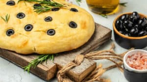 La focaccia : Un pain italien traditionnel moelleux et savoureux