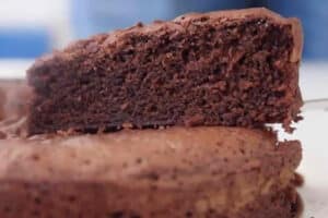 Moelleux au chocolat sans beurre sans sucre : Un dessert sain et irrésistible
