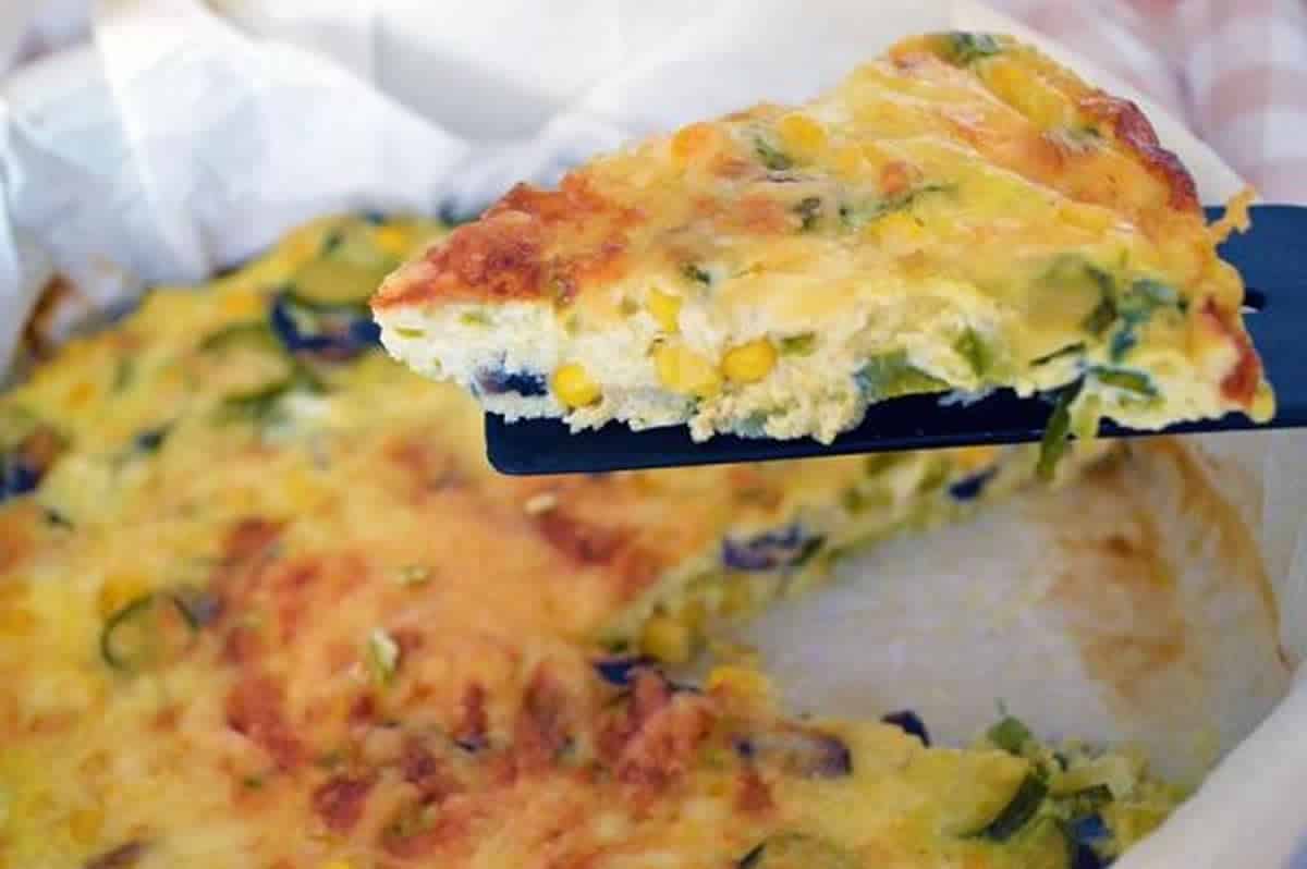 Omelette au four avec maïs et courgettes : Parfaite pour un repas équilibré