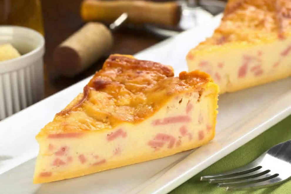 Quiche légère au jambon et au fromage : Savoureuse et facile à préparer
