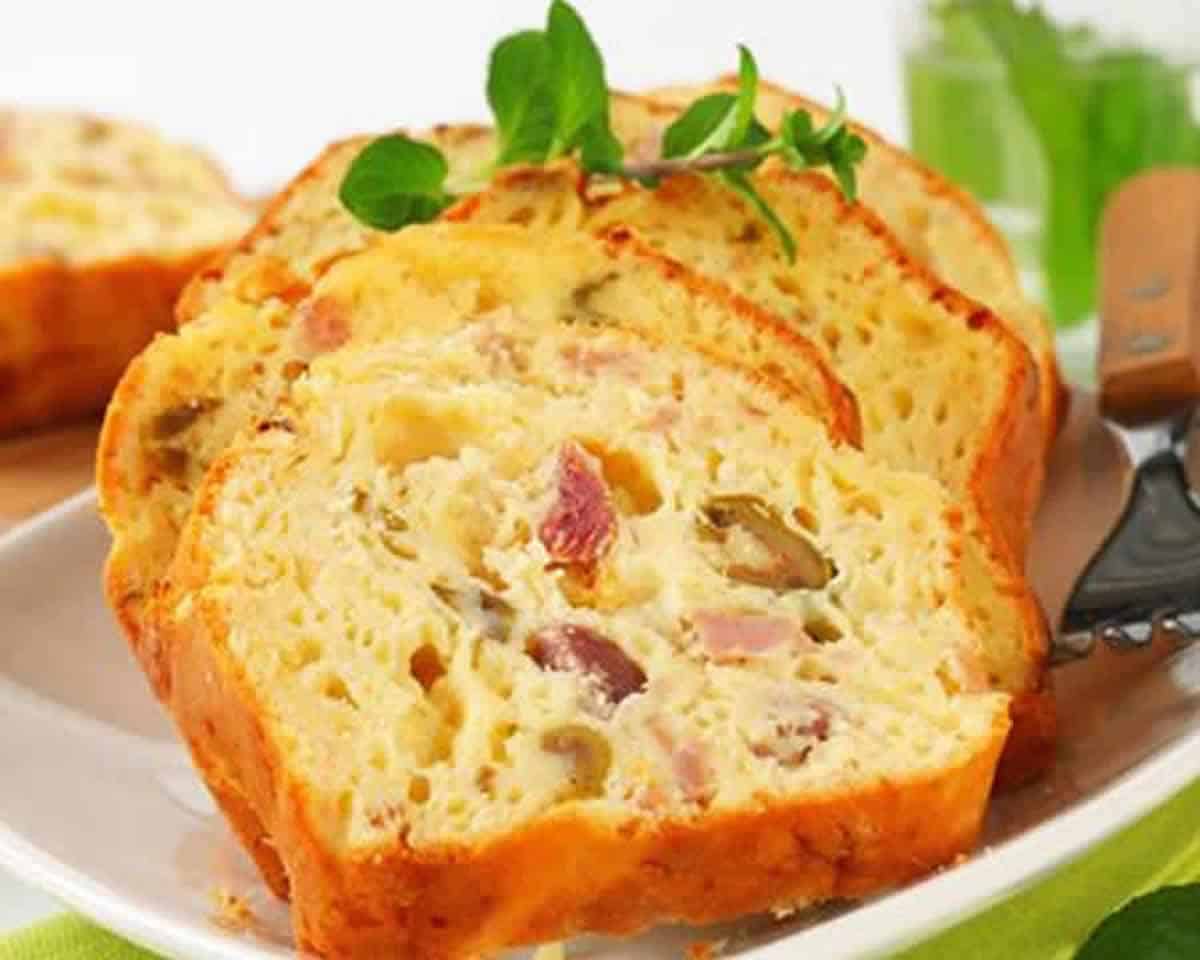 Cake au jambon et à la mozzarella : Un plat gourmand qui ravira vos papilles