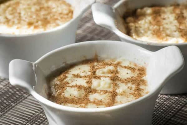 Découvrez la délicieuse recette traditionnelle du riz au lait portugais