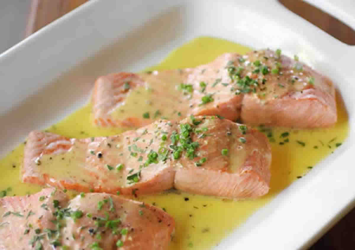 Délicieux saumon à la sauce aux agrumes : Une explosion de saveurs